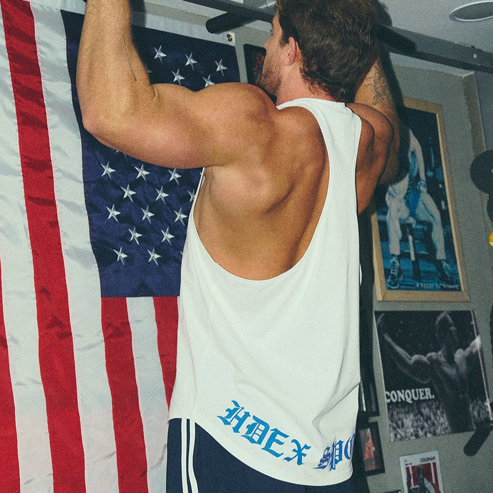 [GYM CLUB LEGACY PRE-ORDER] HDEX Baju Korea Olahraga Old English Back Logo Stringer White Pria Fitness