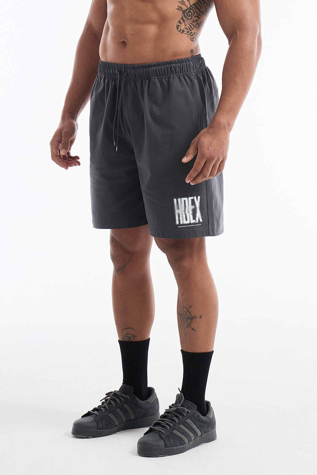 HDEX Celana Korea Olahraga Crack Printed Shorts Charcoal Pria Fitness