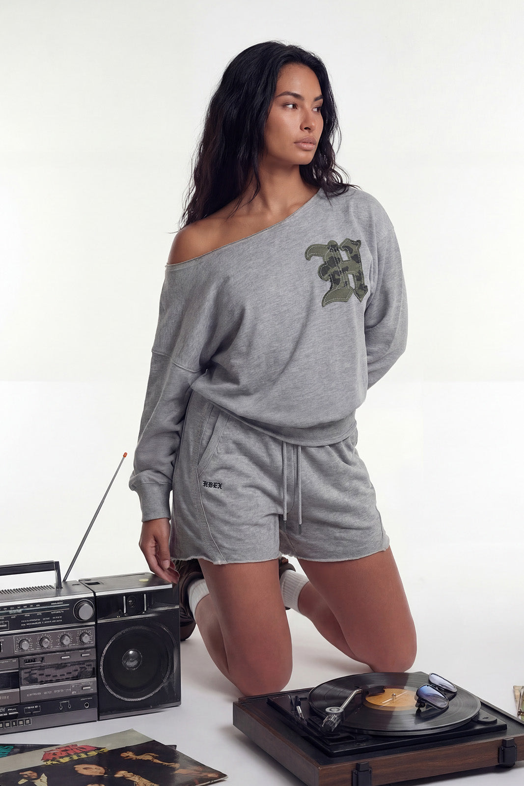 HDEX Baju Korea Olahraga Camo Off-Shoulder Sweatshirt Melange Gray Wanita Fitness