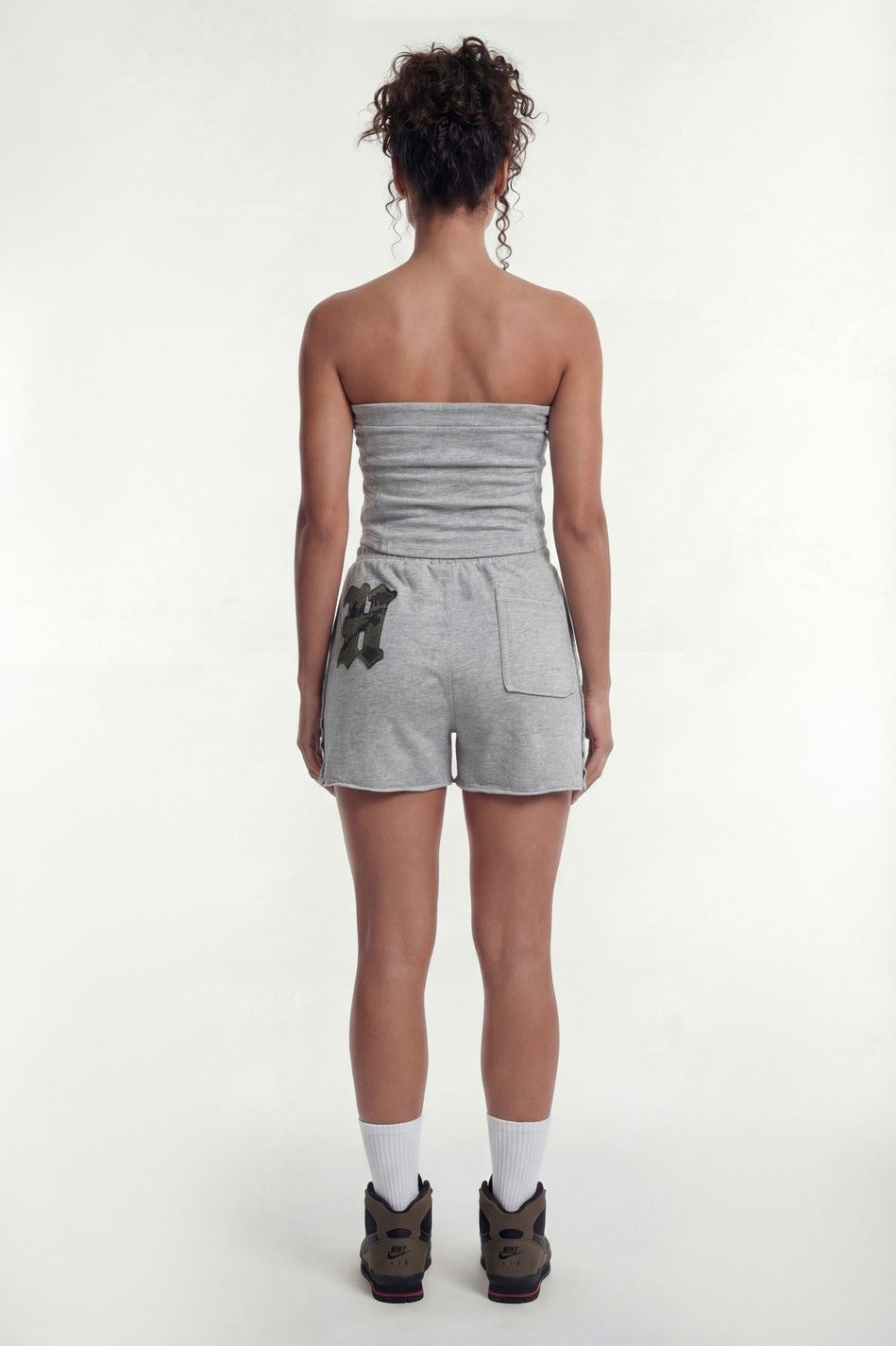 HDEX Celana Korea Olahraga Camo Cut-Off Sweat Shorts W Melange Gray Wanita Fitness